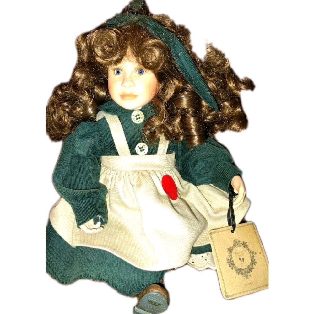 VTG Boyds Bear Yesterdays Child Porcelain LAURA Doll